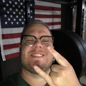 Meet your Posher, Dustin